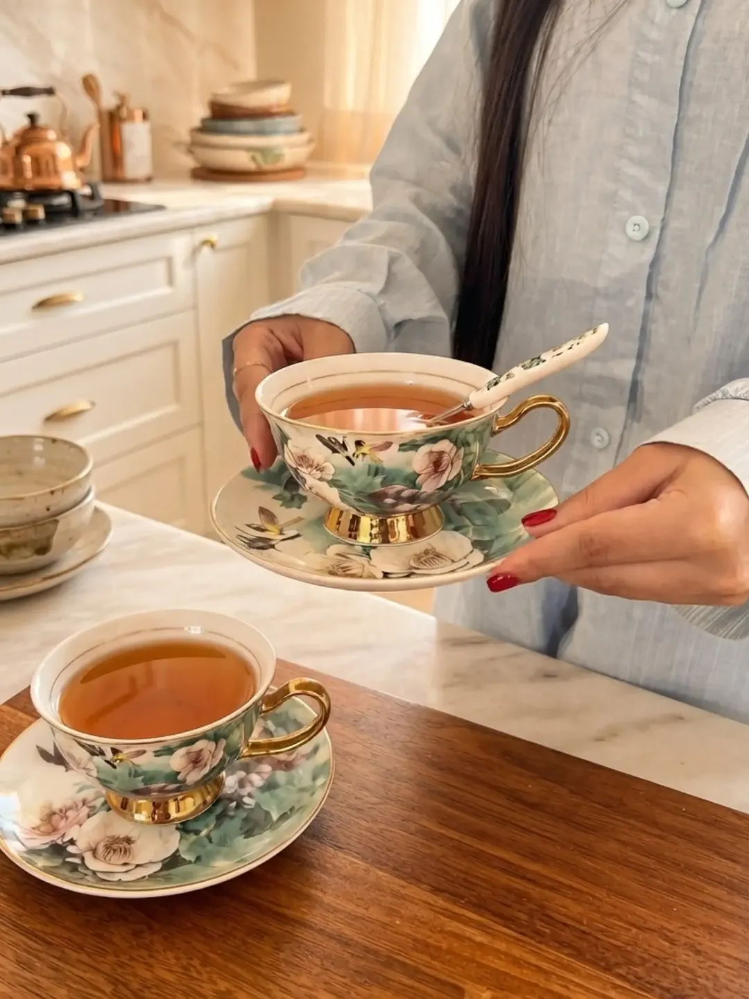 چایخوری طلاکوب دوتایی طرح گلدار آبن