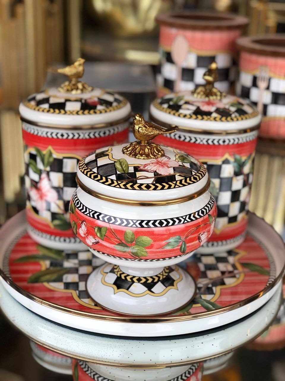 بانکه شکلات خوری گنجشک
